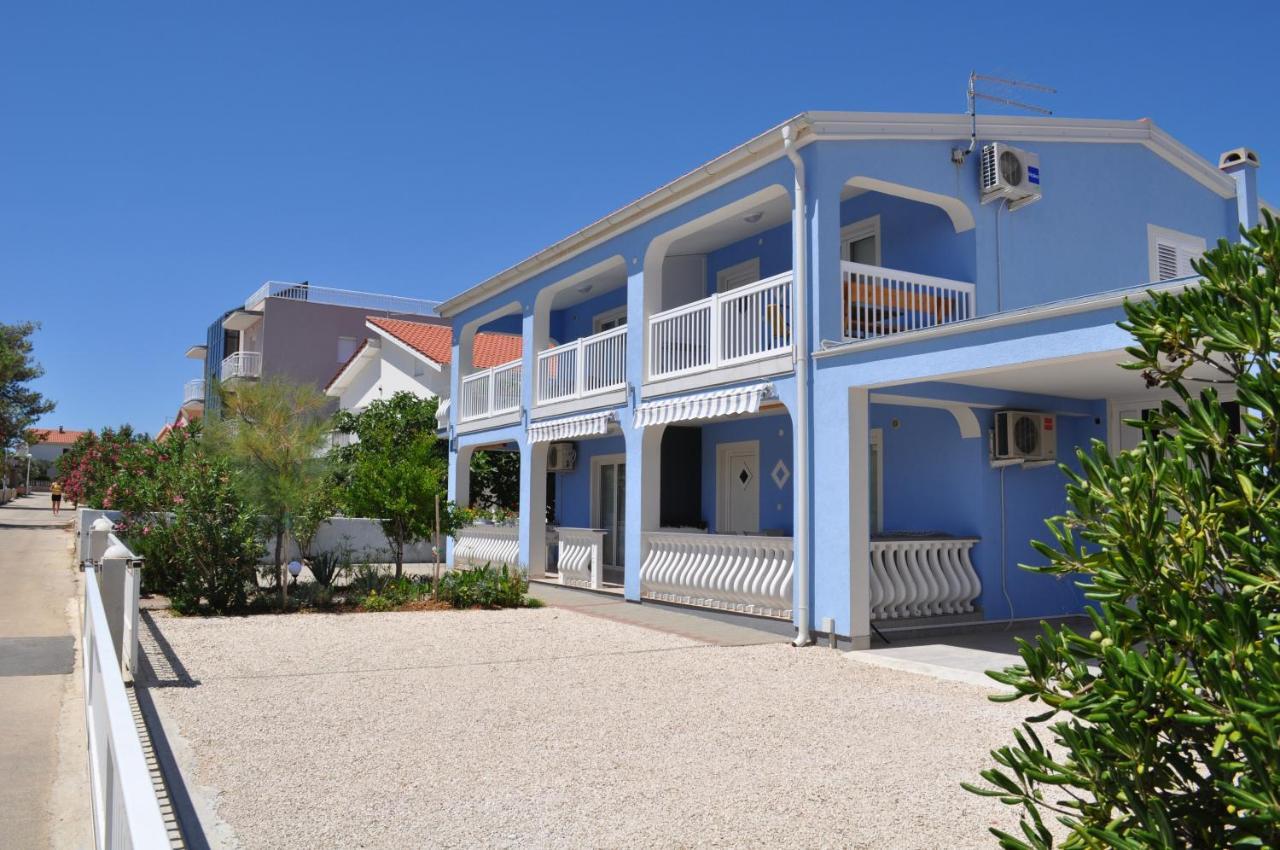 Marina Apartments Вир Экстерьер фото
